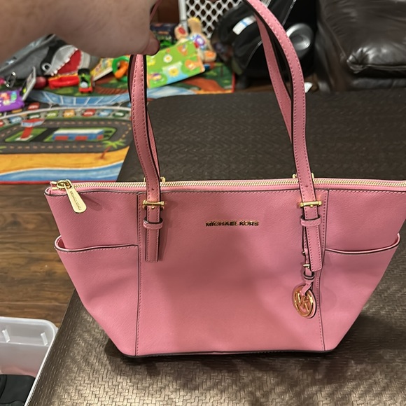 Light pink Michael Kors Purse - Picture 2 of 3